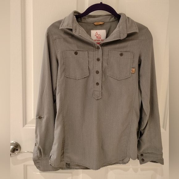 Western Rise Women's Small Gray Button-Up Shirt - Picture 1 of 5